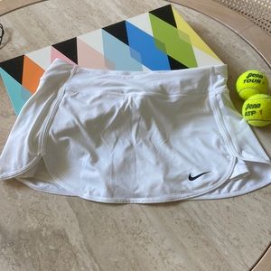 White Nike tennis skirt, size medium